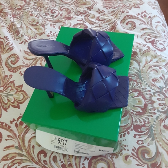 Bottega Veneta Lido Mule - Picture 3 of 5